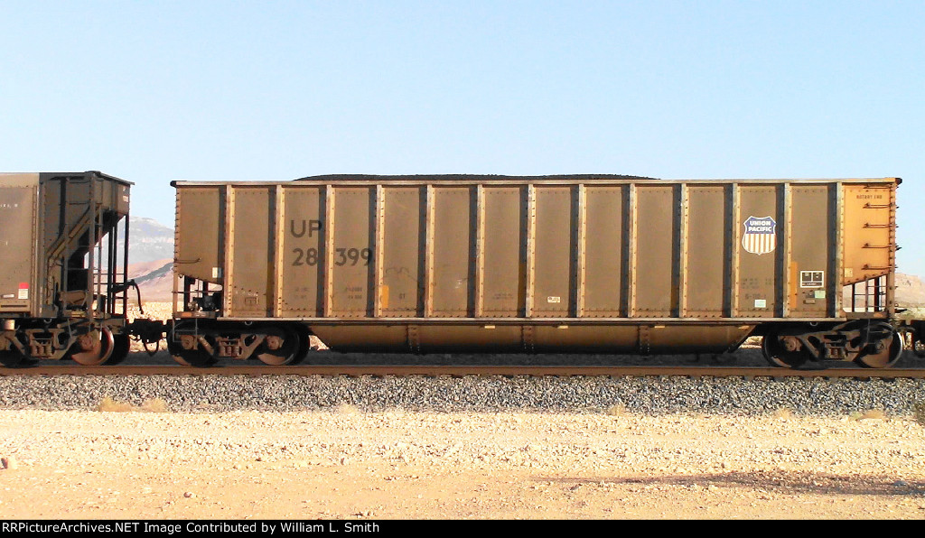 WB Loaded Coal Hooper Frt at Erie NV W-Pshr -90